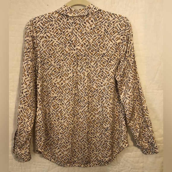 Chico’s Going Out Button Down Key print novelty long sleeve blouse size 0 - Picture 7 of 7